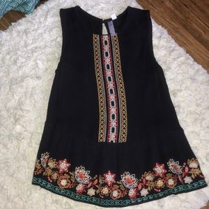 Francesca’s Embroidered Navy Muscle Tank Top
